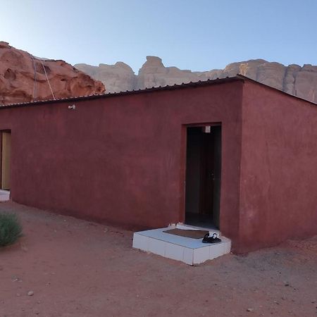 Wadi Rum Old Bedouin Camp Exterior photo